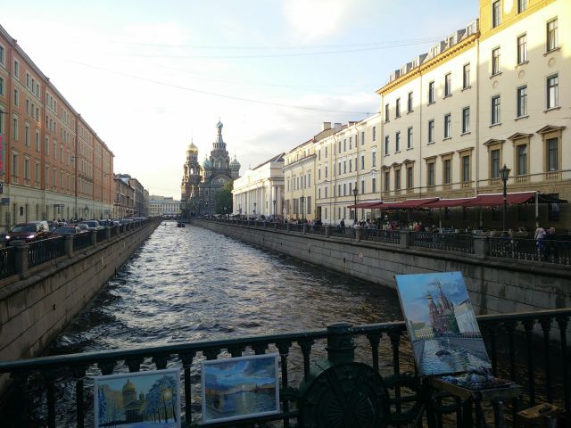 Not-St-Basil's, feat. paintings of itself.